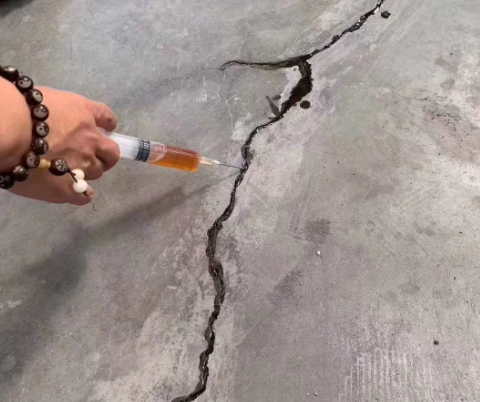 嘉定混凝土裂缝修补技术详解​